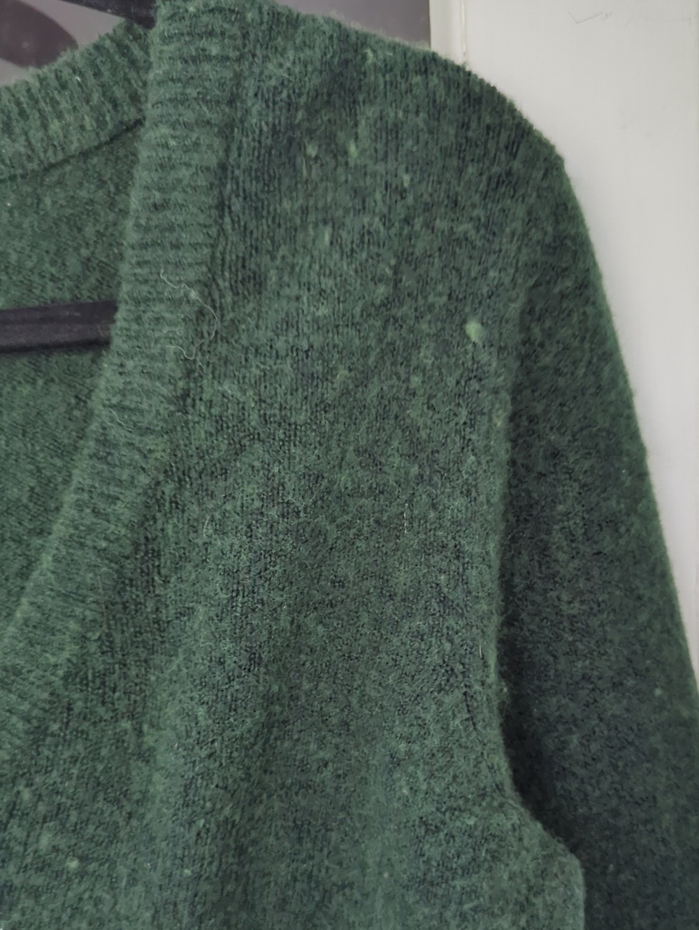 Madewell - Dark Green V-Neck Sweater - Picture 4 of 10